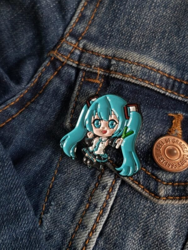 WhatsApp Image 2024-10-19 at 17.41.00-2 Pin esmaltado de ANIME