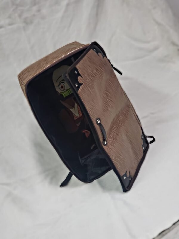 WhatsApp Image 2024-10-19 at 18.29.49 Caja mochila de Demon